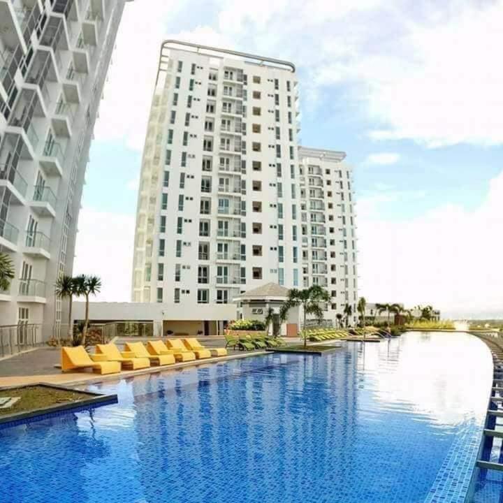 Mactan Newtown Condo With Pool Access Мактан Экстерьер фото